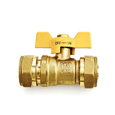 Fittings a compressione a legame croce di polietilene di ottone per idraulici