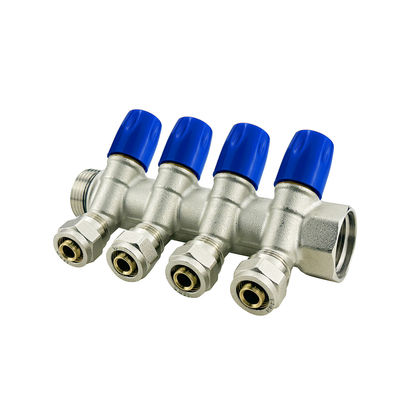 Piano di riscaldamento dell'acqua Manifold Pex con accessori in ottone 2-6 modi Dimensioni personalizzate per distributore d'acqua